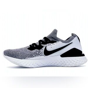 Nike Epic React Flyknit Oreo